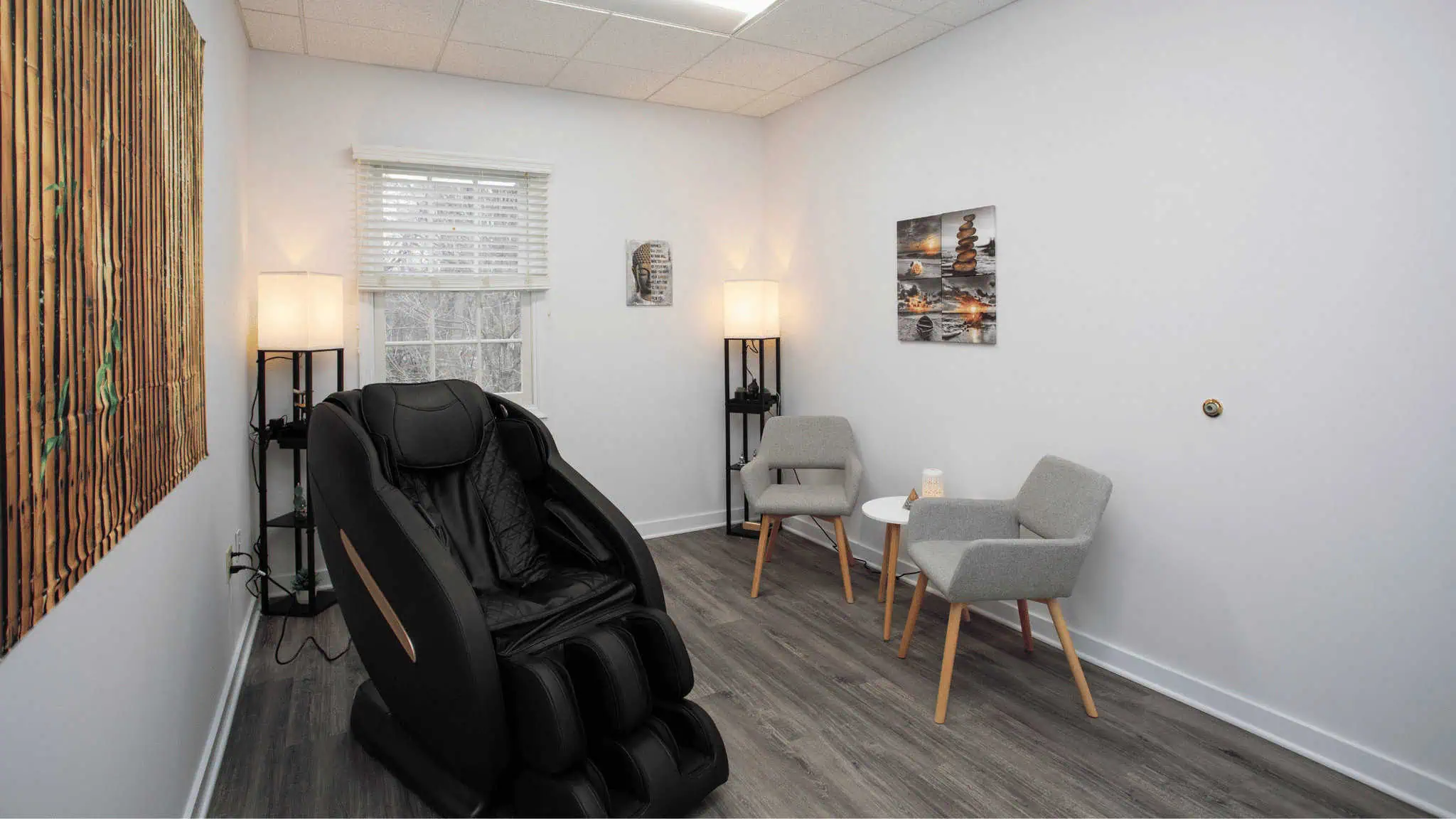 massage chair at rolling hills recovery center